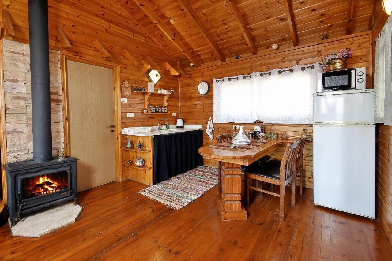 Tal Nof Cabins Villa Manot ภายนอก รูปภาพ