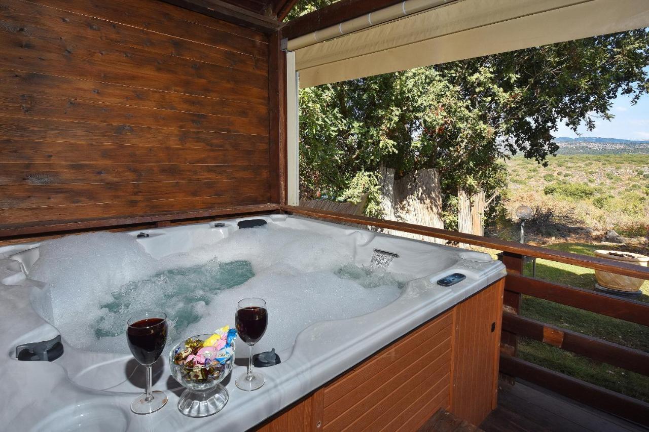 Tal Nof Cabins Villa Manot ภายนอก รูปภาพ