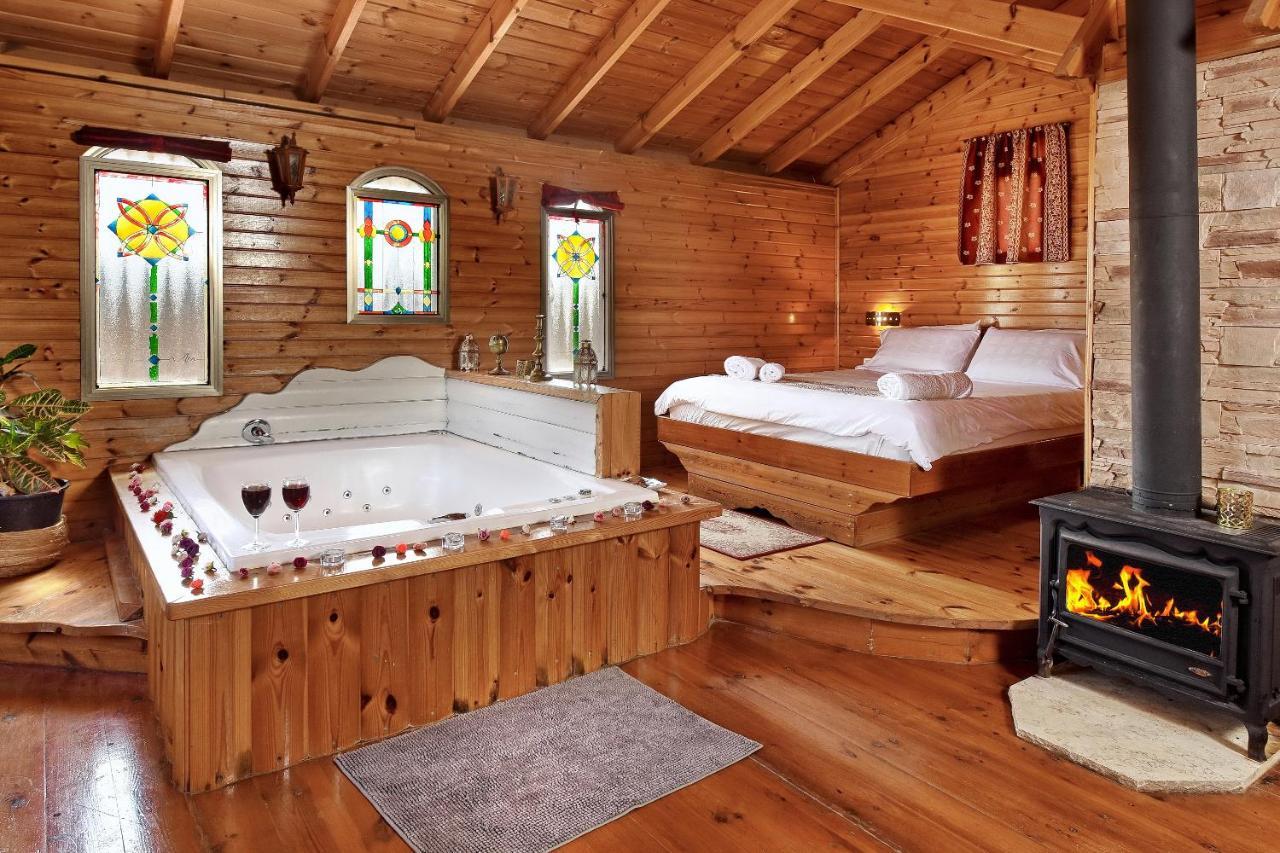 Tal Nof Cabins Villa Manot ภายนอก รูปภาพ