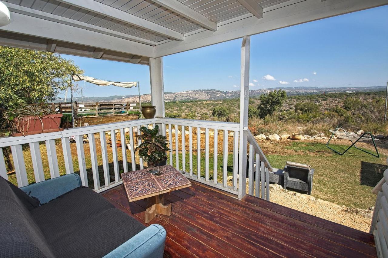 Tal Nof Cabins Villa Manot ภายนอก รูปภาพ