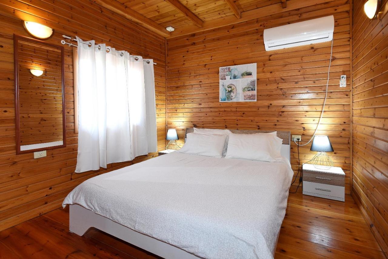 Tal Nof Cabins Villa Manot ภายนอก รูปภาพ