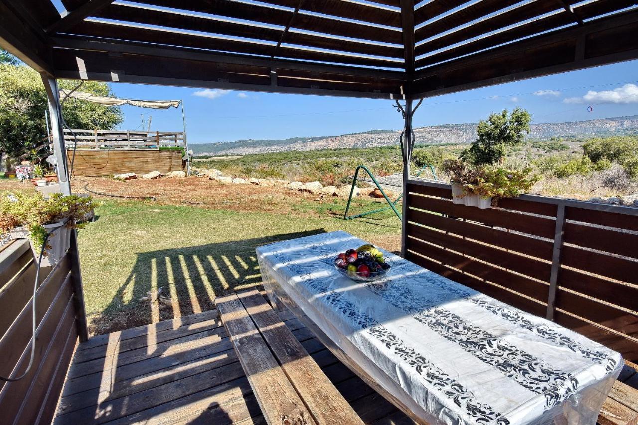 Tal Nof Cabins Villa Manot ภายนอก รูปภาพ